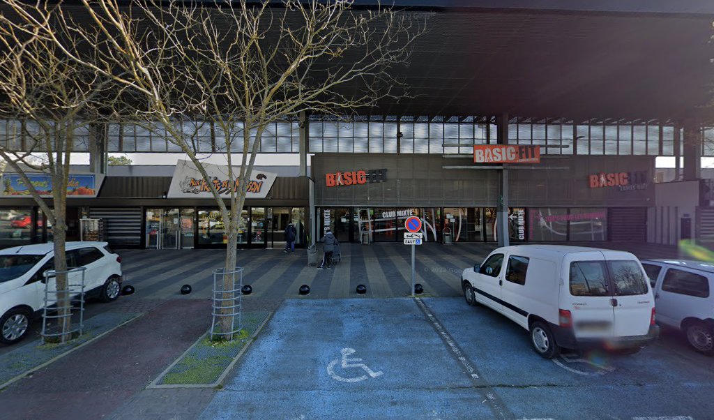 Retrouvez toutes les informations de contacts et horaires d&rsquo;ouverture pour La Poste REIMS BILLARD situé à Reims dans le département Marne (51). Pour effectuer envoyer vos colis (colissimo, chronopost, suivi colis), une gestion bancaire (banque postal, French Bank), votre courrier [&hellip;]