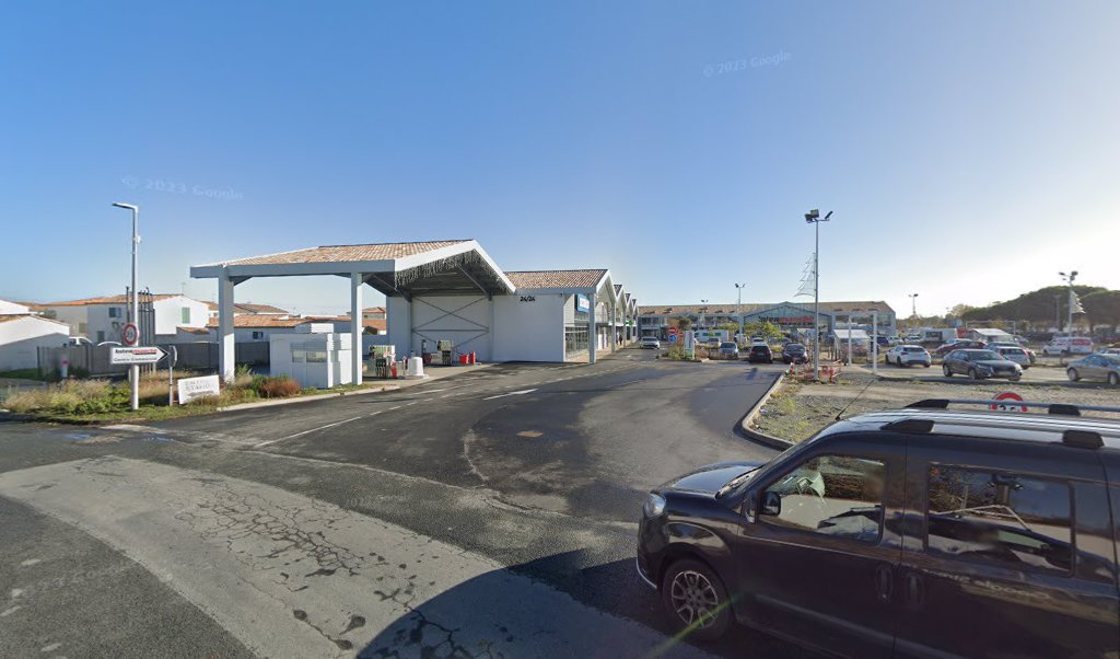 Retrouvez toutes les informations de contacts et horaires d&rsquo;ouverture pour Relais Pickup LA CLINIQUE DU MOBILE situé à St martin de re dans le département Charente-Maritime (17). Pour effectuer envoyer vos colis (colissimo, chronopost, suivi colis), une gestion bancaire (banque [&hellip;]