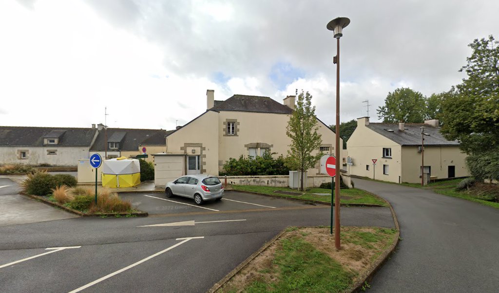 Retrouvez toutes les informations de contacts et horaires d&rsquo;ouverture pour La Poste Agence Communale EVELLYS Mairie situé à Evellys dans le département Morbihan (56). Pour effectuer envoyer vos colis (colissimo, chronopost, suivi colis), une gestion bancaire (banque postal, French Bank), [&hellip;]