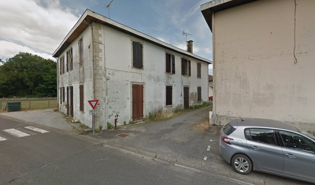 Retrouvez toutes les informations de contacts et horaires d&rsquo;ouverture pour La Poste Agence Communale LIT ET MIXE Mairie situé à Lit et mixe dans le département Landes (40). Pour effectuer envoyer vos colis (colissimo, chronopost, suivi colis), une gestion bancaire [&hellip;]