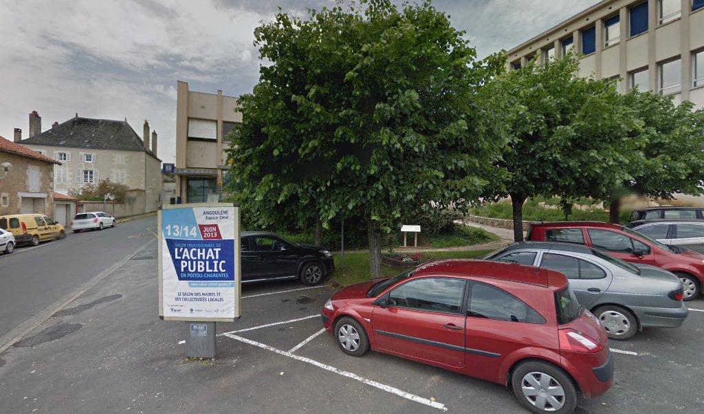 Retrouvez toutes les informations de contacts et horaires d&rsquo;ouverture pour La Poste Espace Clients Pro CIVRAY PDC1 situé à Civray dans le département Vienne (86). Pour effectuer envoyer vos colis (colissimo, chronopost, suivi colis), une gestion bancaire (banque postal, French [&hellip;]