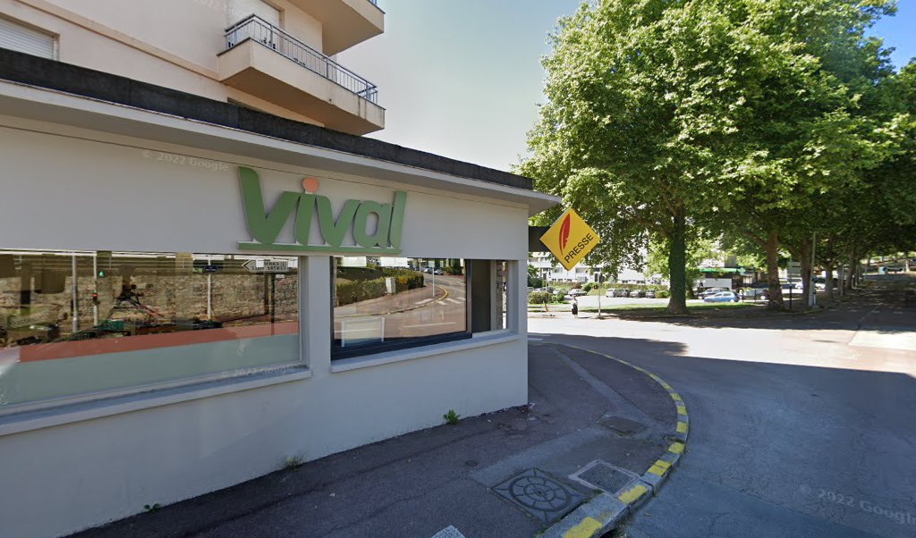 Retrouvez toutes les informations de contacts et horaires d&rsquo;ouverture pour La Poste Relais LIMOGES VIVAL situé à Limoges dans le département Haute-Vienne (87). Pour effectuer envoyer vos colis (colissimo, chronopost, suivi colis), une gestion bancaire (banque postal, French Bank), votre [&hellip;]