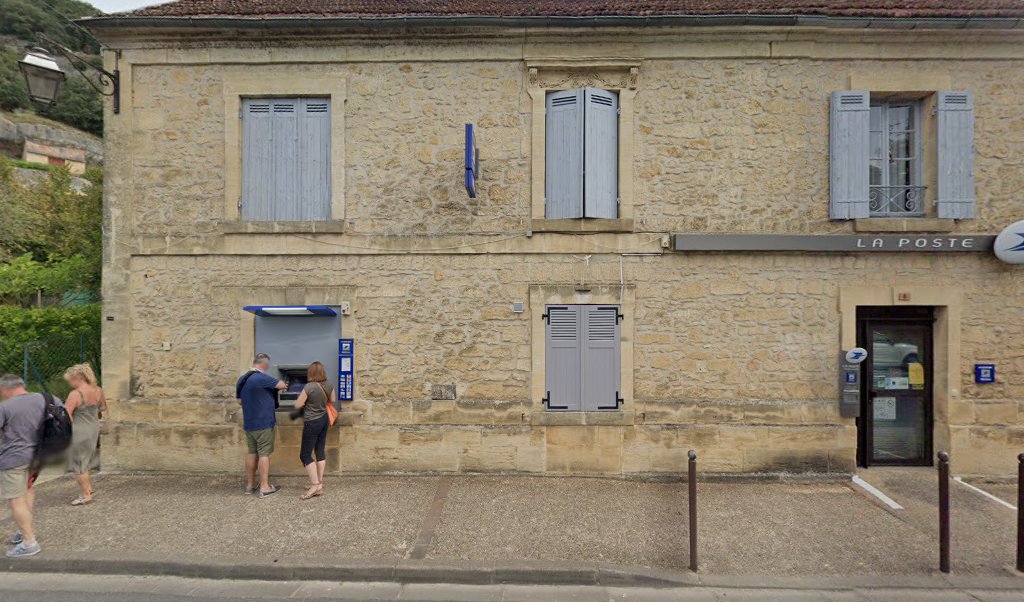 Retrouvez toutes les informations de contacts et horaires d&rsquo;ouverture pour La Poste LES EYZIES DE TAYAC SIREUIL situé à Les eyzies de tayac sireuil dans le département Dordogne (24). Pour effectuer envoyer vos colis (colissimo, chronopost, suivi colis), une gestion [&hellip;]