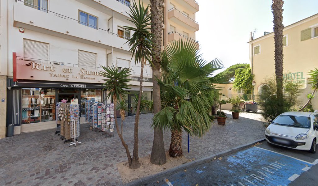 Retrouvez toutes les informations de contacts et horaires d&rsquo;ouverture pour Relais Pickup CORIOLIS TELECOM situé à Le lavandou dans le département Var (83). Pour effectuer envoyer vos colis (colissimo, chronopost, suivi colis), une gestion bancaire (banque postal, French Bank), votre [&hellip;]