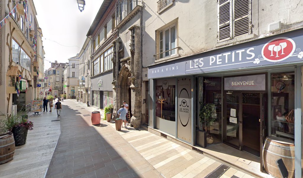 Retrouvez toutes les informations de contacts et horaires d&rsquo;ouverture pour Relais Pickup CANDY EXPRESS situé à Meaux dans le département Seine-et-Marne (77). Pour effectuer envoyer vos colis (colissimo, chronopost, suivi colis), une gestion bancaire (banque postal, French Bank), votre courrier [&hellip;]