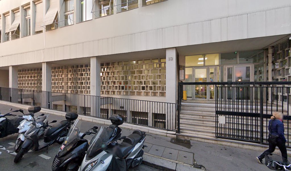Retrouvez toutes les informations de contacts et horaires d&rsquo;ouverture pour La Poste Espace Clients Pro PARIS 09 PPDC situé à Paris dans le département Paris (75). Pour effectuer envoyer vos colis (colissimo, chronopost, suivi colis), une gestion bancaire (banque postal, [&hellip;]