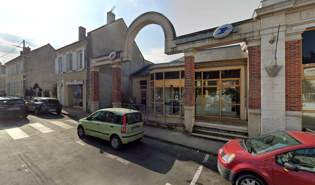 Retrouvez toutes les informations de contacts et horaires d&rsquo;ouverture pour La Poste Espace Clients Pro LA CHARITE SUR LOIRE PDC1 situé à La charite sur loire dans le département Nièvre (58). Pour effectuer envoyer vos colis (colissimo, chronopost, suivi colis), [&hellip;]