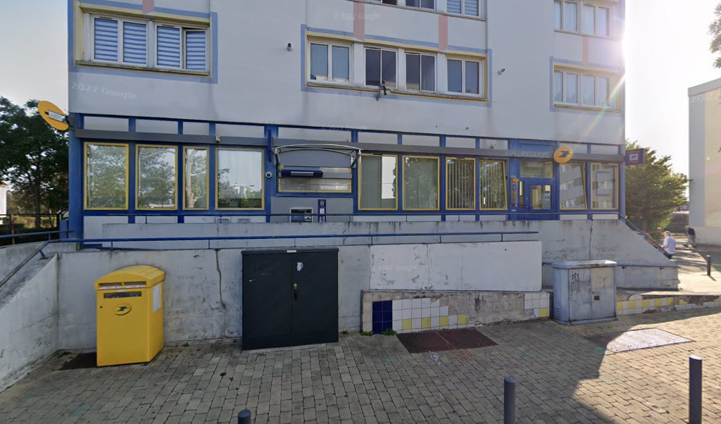 Retrouvez toutes les informations de contacts et horaires d&rsquo;ouverture pour La Poste BETHUNE MONT LIEBAUT situé à Bethune dans le département Pas-de-Calais (62). Pour effectuer envoyer vos colis (colissimo, chronopost, suivi colis), une gestion bancaire (banque postal, French Bank), votre [&hellip;]