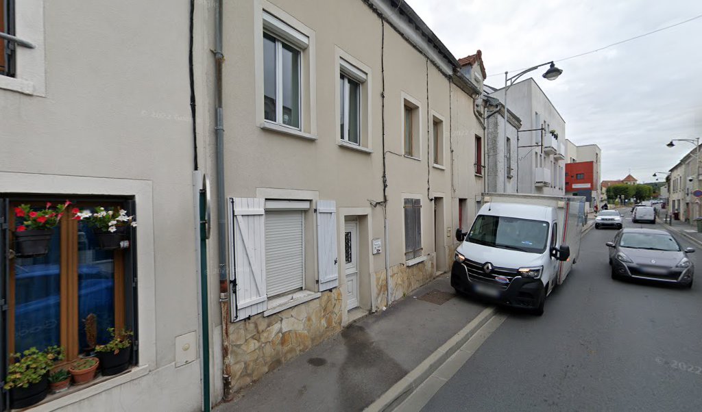 Retrouvez toutes les informations de contacts et horaires d&rsquo;ouverture pour Relais Pickup COCCINELLE EXPRESS situé à Courtry dans le département Seine-et-Marne (77). Pour effectuer envoyer vos colis (colissimo, chronopost, suivi colis), une gestion bancaire (banque postal, French Bank), votre courrier [&hellip;]