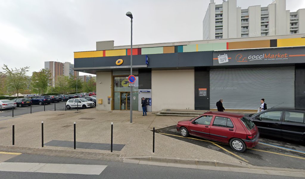 Retrouvez toutes les informations de contacts et horaires d&rsquo;ouverture pour La Poste EPERNAY BERNON situé à Epernay dans le département Marne (51). Pour effectuer envoyer vos colis (colissimo, chronopost, suivi colis), une gestion bancaire (banque postal, French Bank), votre courrier [&hellip;]