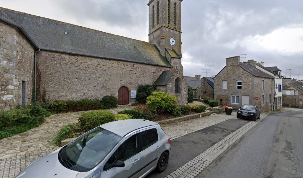 Retrouvez toutes les informations de contacts et horaires d&rsquo;ouverture pour La Poste Agence Communale ST CARREUC Mairie situé à St carreuc dans le département Côtes d&rsquo;Armor (22). Pour effectuer envoyer vos colis (colissimo, chronopost, suivi colis), une gestion bancaire (banque [&hellip;]