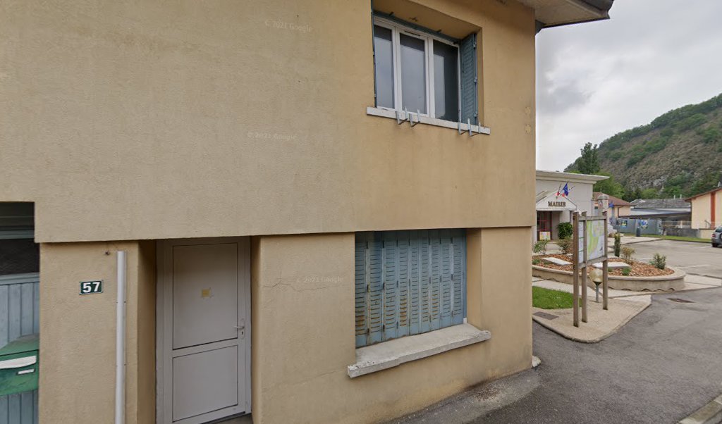 Retrouvez toutes les informations de contacts et horaires d&rsquo;ouverture pour La Poste Agence Communale THOIRETTE Mairie situé à Thoirette coisia dans le département Jura (39). Pour effectuer envoyer vos colis (colissimo, chronopost, suivi colis), une gestion bancaire (banque postal, French [&hellip;]