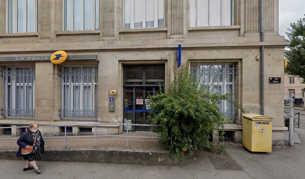 Retrouvez toutes les informations de contacts et horaires d&rsquo;ouverture pour La Poste EPINAL ARISTIDE BRIAND situé à Epinal dans le département Vosges (88). Pour effectuer envoyer vos colis (colissimo, chronopost, suivi colis), une gestion bancaire (banque postal, French Bank), votre [&hellip;]