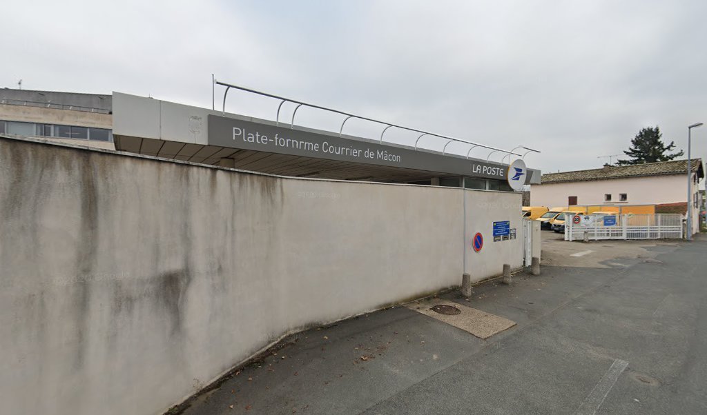Retrouvez toutes les informations de contacts et horaires d&rsquo;ouverture pour La Poste Espace Clients Pro MACON PPDC situé à Macon dans le département Saône-et-Loire (71). Pour effectuer envoyer vos colis (colissimo, chronopost, suivi colis), une gestion bancaire (banque postal, French [&hellip;]
