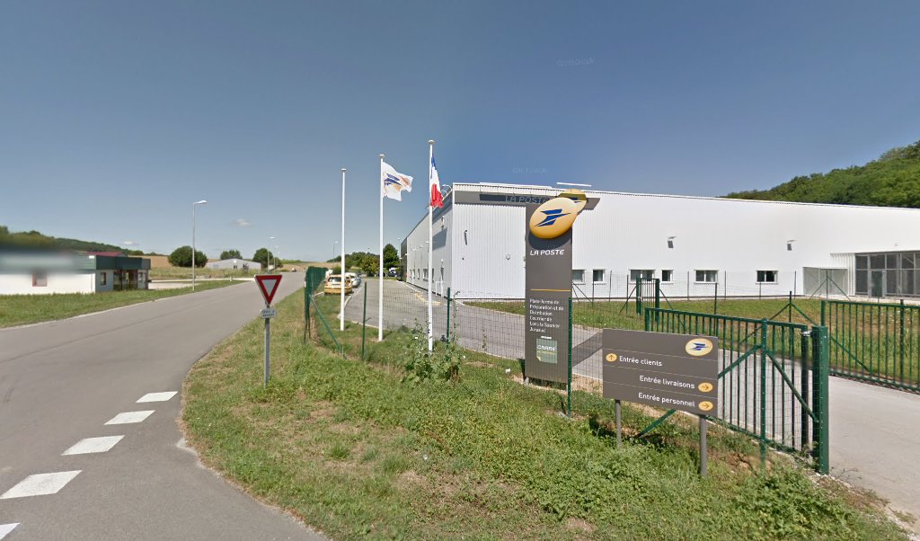Retrouvez toutes les informations de contacts et horaires d&rsquo;ouverture pour La Poste Espace Clients Pro PERRIGNY MONTS ET MONTAGNE PPDC situé à Perrigny dans le département Jura (39). Pour effectuer envoyer vos colis (colissimo, chronopost, suivi colis), une gestion bancaire [&hellip;]