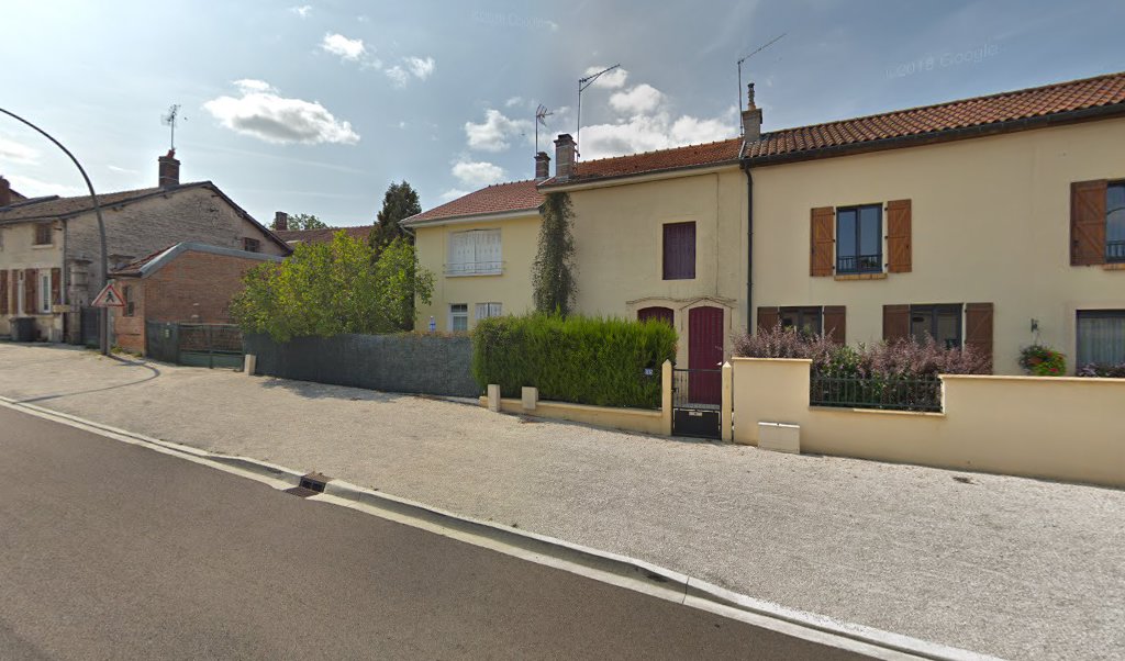 Retrouvez toutes les informations de contacts et horaires d&rsquo;ouverture pour La Poste Agence Communale CLAIRVAUX SUR AUBE Mairie situé à Clairvaux sur aube dans le département Aube (10). Pour effectuer envoyer vos colis (colissimo, chronopost, suivi colis), une gestion bancaire [&hellip;]