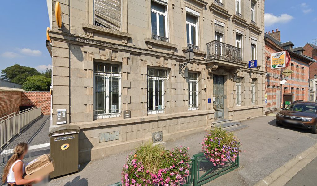 Retrouvez toutes les informations de contacts et horaires d&rsquo;ouverture pour La Poste SOLRE LE CHATEAU situé à Solre le chateau dans le département Nord (59). Pour effectuer envoyer vos colis (colissimo, chronopost, suivi colis), une gestion bancaire (banque postal, French [&hellip;]