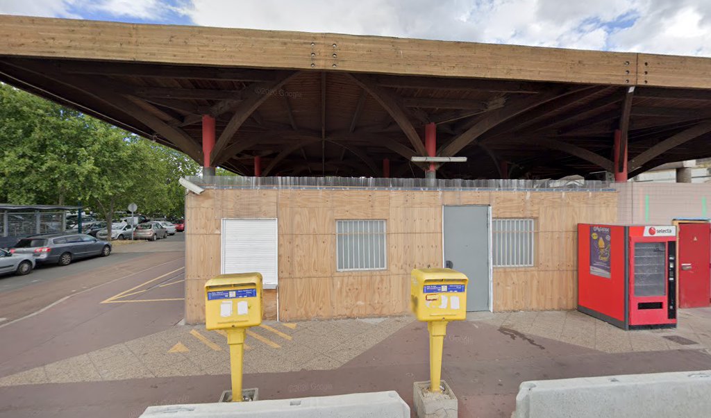 Retrouvez toutes les informations de contacts et horaires d&rsquo;ouverture pour Relais Pickup CONSIGNE PICKUP GARE GENNEVILLIERS – RETRAIT 3J situé à Gennevilliers dans le département Hauts-de-Seine (92). Pour effectuer envoyer vos colis (colissimo, chronopost, suivi colis), une gestion bancaire (banque [&hellip;]