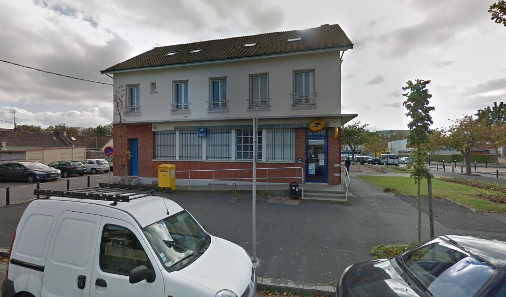 Retrouvez toutes les informations de contacts et horaires d&rsquo;ouverture pour La Poste LE HAVRE BLEVILLE situé à Le havre dans le département Seine-Maritime (76). Pour effectuer envoyer vos colis (colissimo, chronopost, suivi colis), une gestion bancaire (banque postal, French Bank), [&hellip;]