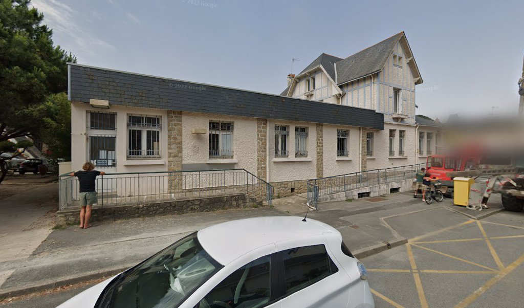 Retrouvez toutes les informations de contacts et horaires d&rsquo;ouverture pour La Poste Espace Clients Pro PORNICHET PDC1 situé à Pornichet dans le département Loire-Atlantique (44). Pour effectuer envoyer vos colis (colissimo, chronopost, suivi colis), une gestion bancaire (banque postal, French [&hellip;]