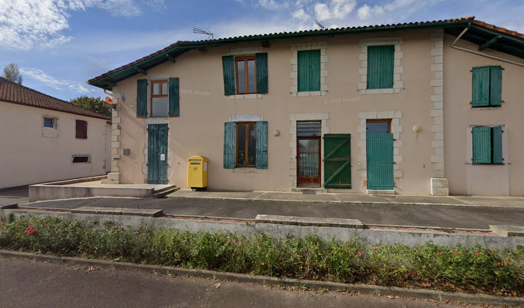 Retrouvez toutes les informations de contacts et horaires d&rsquo;ouverture pour La Poste Agence Communale CAGNOTTE Mairie situé à Cagnotte dans le département Landes (40). Pour effectuer envoyer vos colis (colissimo, chronopost, suivi colis), une gestion bancaire (banque postal, French Bank), [&hellip;]