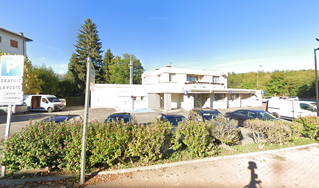 Retrouvez toutes les informations de contacts et horaires d&rsquo;ouverture pour La Poste BOURG MADAME situé à Bourg madame dans le département Pyrénées-Orientales (66). Pour effectuer envoyer vos colis (colissimo, chronopost, suivi colis), une gestion bancaire (banque postal, French Bank), votre [&hellip;]