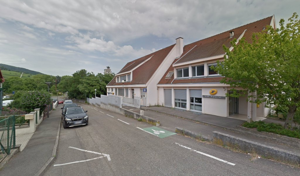 Retrouvez toutes les informations de contacts et horaires d&rsquo;ouverture pour La Poste RIBEAUVILLE situé à Ribeauville dans le département Haut-Rhin (68). Pour effectuer envoyer vos colis (colissimo, chronopost, suivi colis), une gestion bancaire (banque postal, French Bank), votre courrier (suivi [&hellip;]
