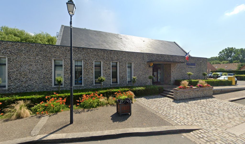 Retrouvez toutes les informations de contacts et horaires d&rsquo;ouverture pour La Poste Agence Communale ST RIQUIER Mairie situé à St riquier dans le département Somme (80). Pour effectuer envoyer vos colis (colissimo, chronopost, suivi colis), une gestion bancaire (banque postal, [&hellip;]