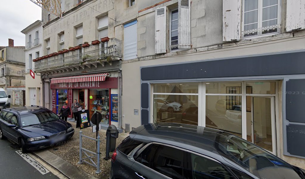 Retrouvez toutes les informations de contacts et horaires d&rsquo;ouverture pour Relais Pickup TABAC DE LA CHARENTE situé à Tonnay charente dans le département Charente-Maritime (17). Pour effectuer envoyer vos colis (colissimo, chronopost, suivi colis), une gestion bancaire (banque postal, French [&hellip;]