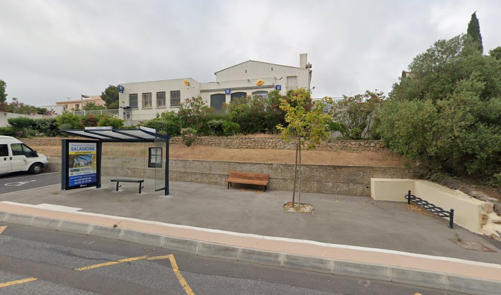 Retrouvez toutes les informations de contacts et horaires d&rsquo;ouverture pour La Poste LEUCATE situé à Leucate dans le département Aude (11). Pour effectuer envoyer vos colis (colissimo, chronopost, suivi colis), une gestion bancaire (banque postal, French Bank), votre courrier (suivi [&hellip;]
