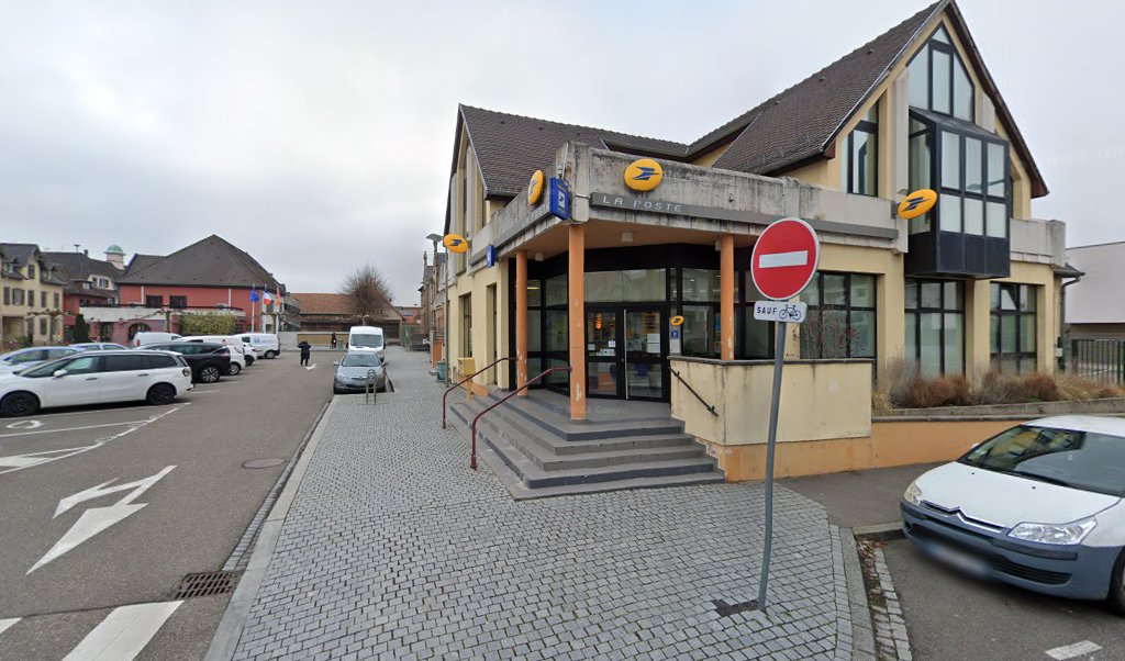 Retrouvez toutes les informations de contacts et horaires d&rsquo;ouverture pour La Poste ECKBOLSHEIM situé à Eckbolsheim dans le département Bas-Rhin (67). Pour effectuer envoyer vos colis (colissimo, chronopost, suivi colis), une gestion bancaire (banque postal, French Bank), votre courrier (suivi [&hellip;]