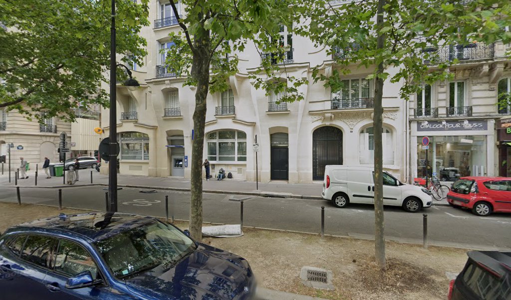 Retrouvez toutes les informations de contacts et horaires d&rsquo;ouverture pour La Poste PARIS CHAMP DE MARS situé à Paris dans le département Paris (75). Pour effectuer envoyer vos colis (colissimo, chronopost, suivi colis), une gestion bancaire (banque postal, French Bank), [&hellip;]