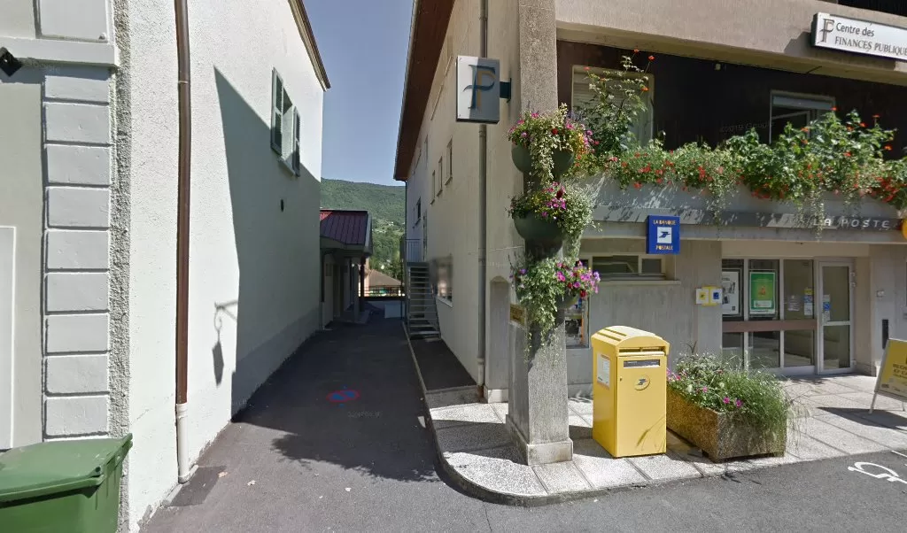 Retrouvez toutes les informations de contacts et horaires d&rsquo;ouverture pour La Poste SEYSSEL situé à Seyssel dans le département Haute-Savoie (74). Pour effectuer envoyer vos colis (colissimo, chronopost, suivi colis), une gestion bancaire (banque postal, French Bank), votre courrier (suivi [&hellip;]