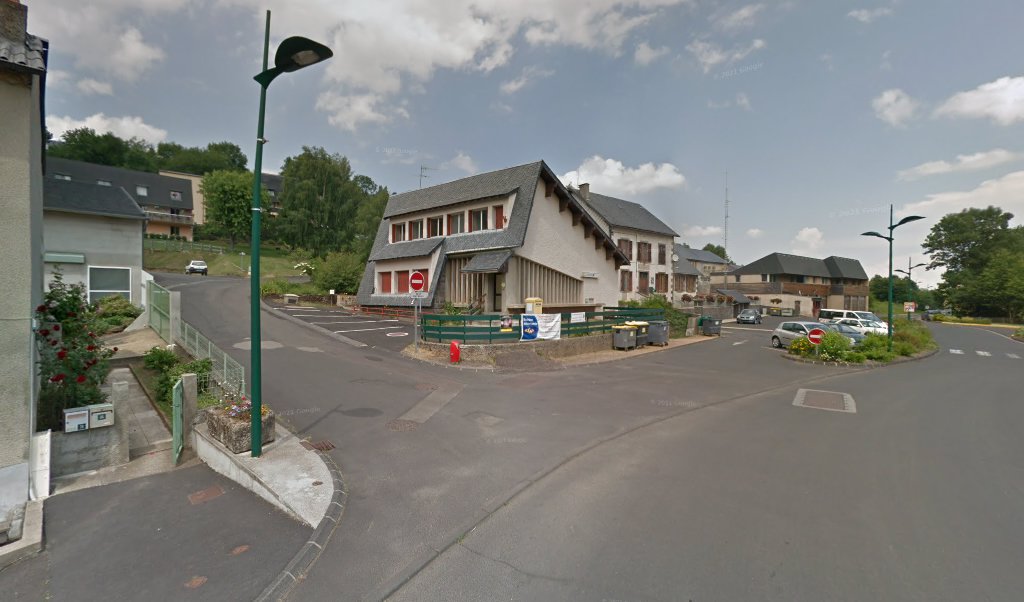 Retrouvez toutes les informations de contacts et horaires d&rsquo;ouverture pour La Poste AYDAT situé à Aydat dans le département Puy-de-Dôme (63). Pour effectuer envoyer vos colis (colissimo, chronopost, suivi colis), une gestion bancaire (banque postal, French Bank), votre courrier (suivi [&hellip;]