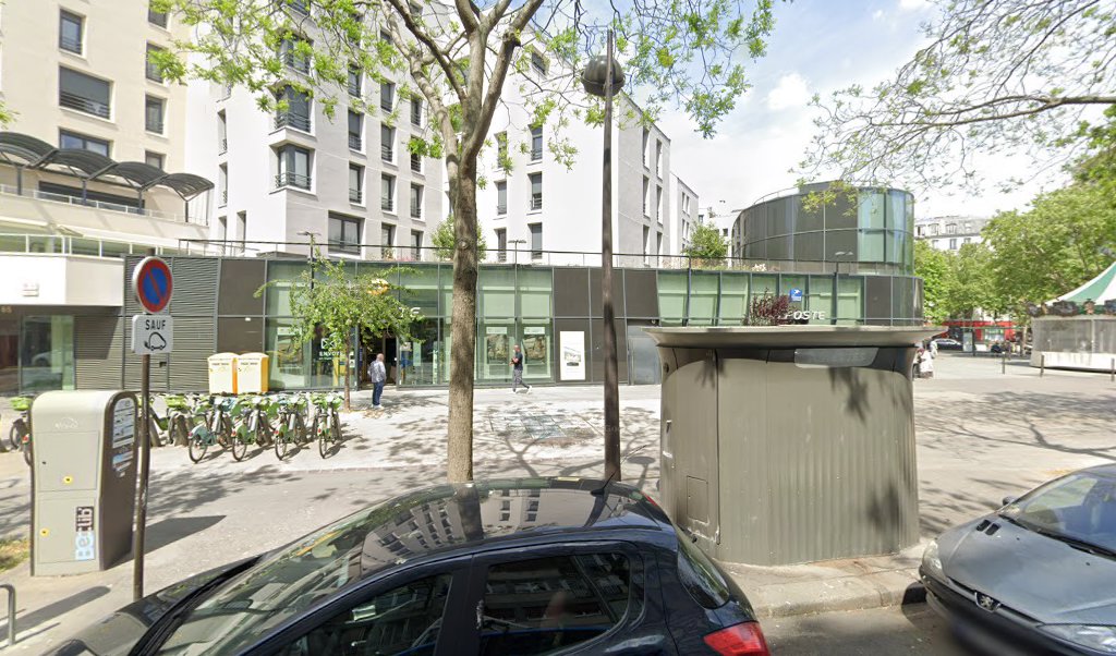 Retrouvez toutes les informations de contacts et horaires d&rsquo;ouverture pour La Poste PARIS BEAUGRENELLE situé à Paris dans le département Paris (75). Pour effectuer envoyer vos colis (colissimo, chronopost, suivi colis), une gestion bancaire (banque postal, French Bank), votre courrier [&hellip;]