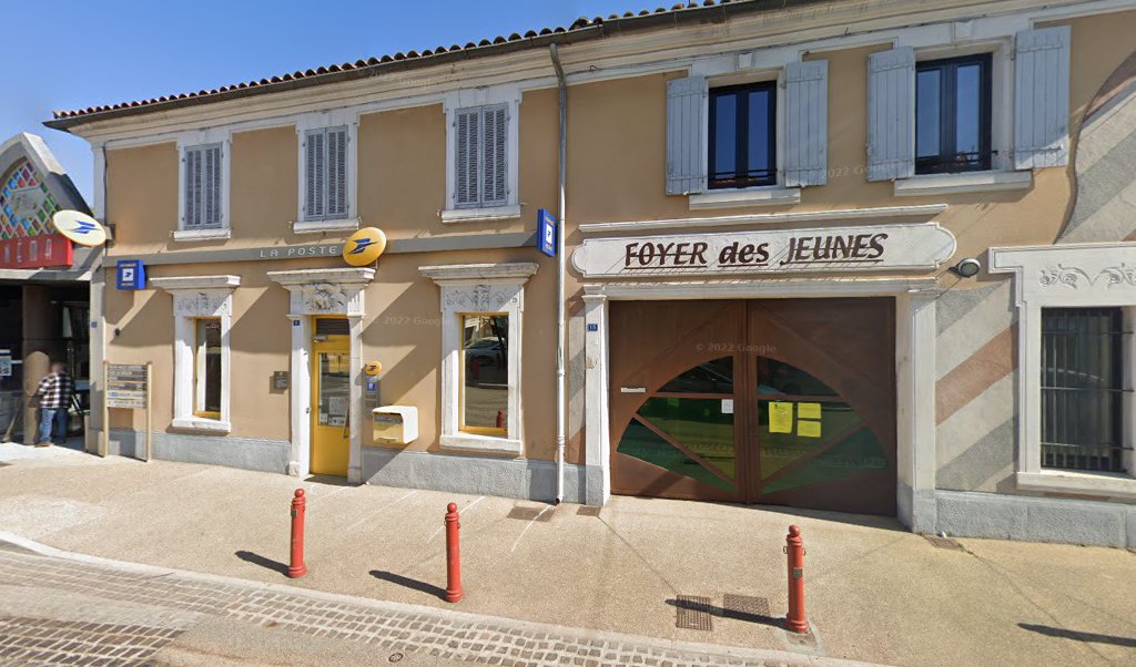 Retrouvez toutes les informations de contacts et horaires d&rsquo;ouverture pour La Poste NOVES situé à Noves dans le département Bouches-du-Rhône (13). Pour effectuer envoyer vos colis (colissimo, chronopost, suivi colis), une gestion bancaire (banque postal, French Bank), votre courrier (suivi [&hellip;]