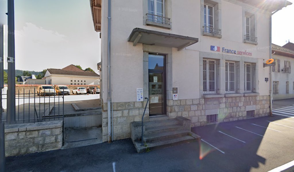 Retrouvez toutes les informations de contacts et horaires d&rsquo;ouverture pour La Poste Agence Communale LEVIER Mairie situé à Levier dans le département Doubs (25). Pour effectuer envoyer vos colis (colissimo, chronopost, suivi colis), une gestion bancaire (banque postal, French Bank), [&hellip;]