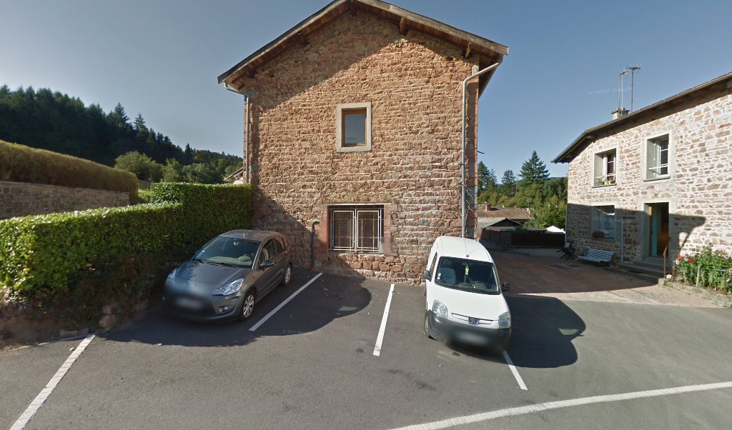 Retrouvez toutes les informations de contacts et horaires d&rsquo;ouverture pour La Poste Agence Communale CLAVEISOLLES Mairie situé à Claveisolles dans le département Rhône (69). Pour effectuer envoyer vos colis (colissimo, chronopost, suivi colis), une gestion bancaire (banque postal, French Bank), [&hellip;]
