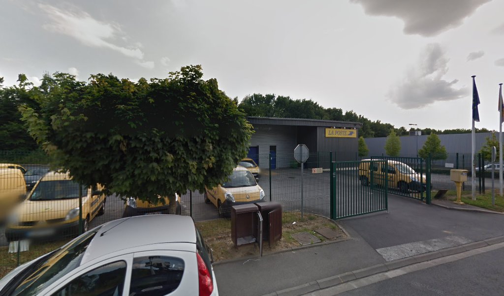 Retrouvez toutes les informations de contacts et horaires d&rsquo;ouverture pour La Poste Espace Clients Pro VILLERS COTTERETS PDC1 situé à Villers cotterets dans le département Aisne (02). Pour effectuer envoyer vos colis (colissimo, chronopost, suivi colis), une gestion bancaire (banque [&hellip;]