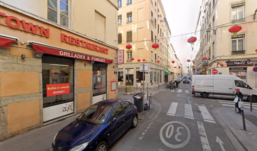 Retrouvez toutes les informations de contacts et horaires d&rsquo;ouverture pour Relais Pickup LUGDUWINE situé à Lyon dans le département Rhône (69). Pour effectuer envoyer vos colis (colissimo, chronopost, suivi colis), une gestion bancaire (banque postal, French Bank), votre courrier (suivi [&hellip;]