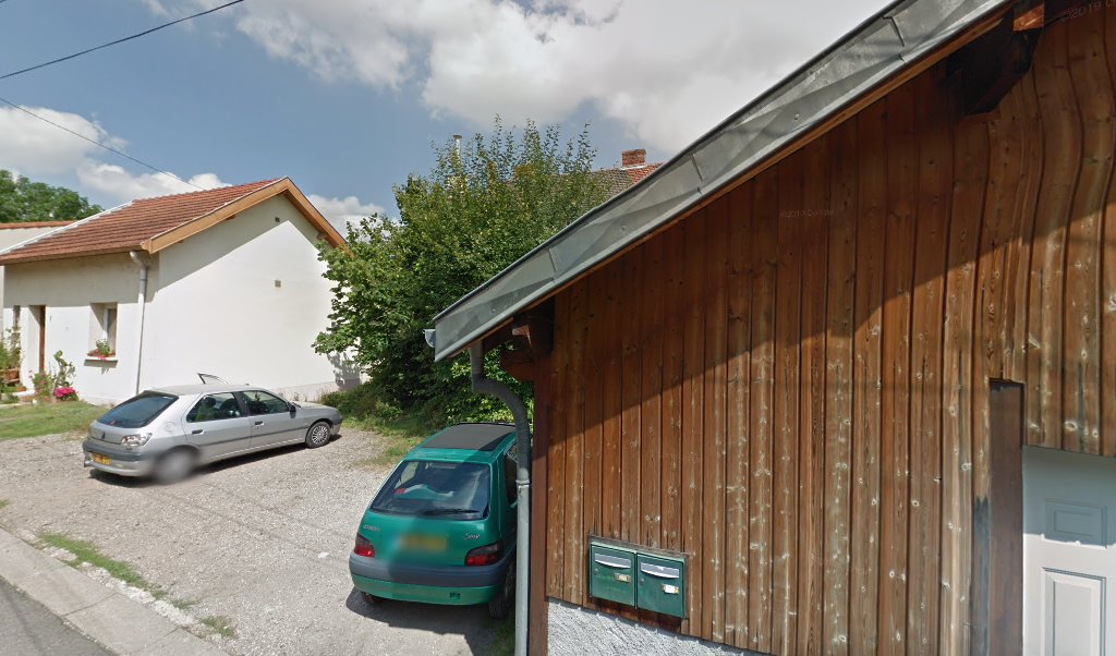Retrouvez toutes les informations de contacts et horaires d&rsquo;ouverture pour La Poste REMILLY situé à Remilly dans le département Moselle (57). Pour effectuer envoyer vos colis (colissimo, chronopost, suivi colis), une gestion bancaire (banque postal, French Bank), votre courrier (suivi [&hellip;]