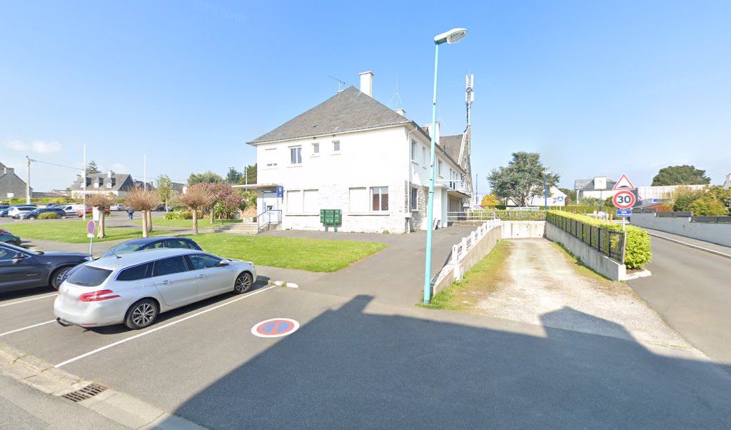 Retrouvez toutes les informations de contacts et horaires d&rsquo;ouverture pour La Poste Agence Communale ST CAST LE GUILDO MAIRIE situé à St cast le guildo dans le département Côtes d&rsquo;Armor (22). Pour effectuer envoyer vos colis (colissimo, chronopost, suivi colis), [&hellip;]