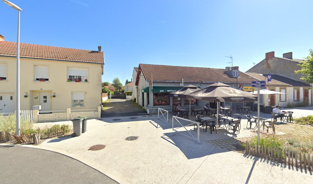 Retrouvez toutes les informations de contacts et horaires d&rsquo;ouverture pour Relais Pickup SNC WENDELIN – TABAC DU BOURG situé à La roche sur yon dans le département Vendée (85). Pour effectuer envoyer vos colis (colissimo, chronopost, suivi colis), une gestion [&hellip;]