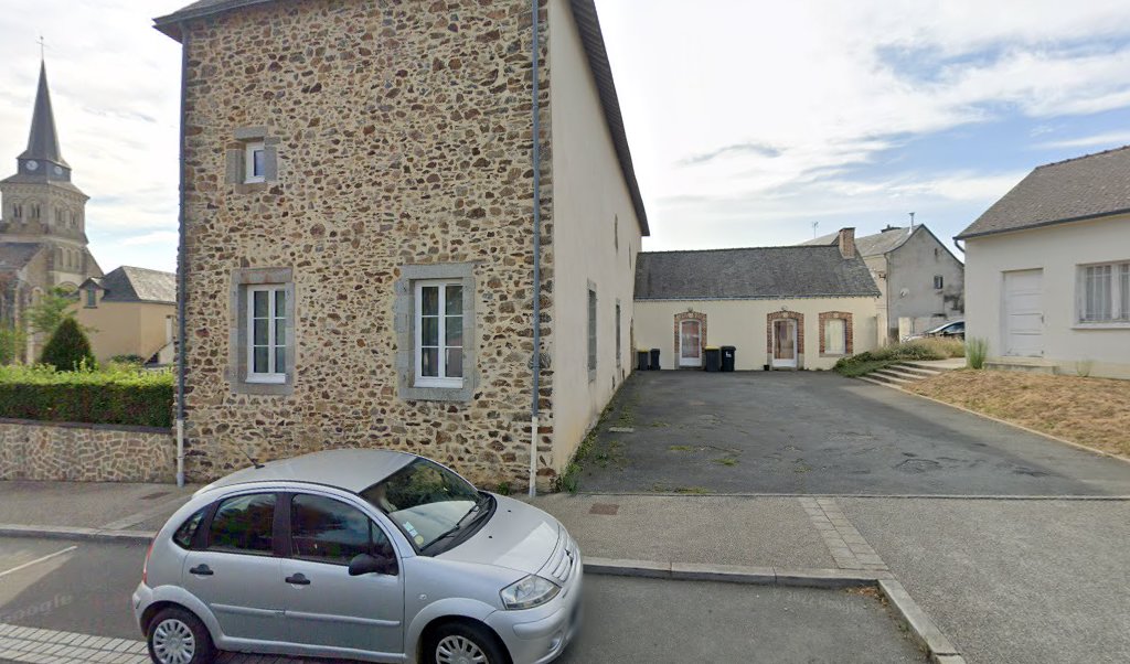 Retrouvez toutes les informations de contacts et horaires d&rsquo;ouverture pour La Poste Agence Communale AHUILLE Mairie situé à Ahuille dans le département Mayenne (53). Pour effectuer envoyer vos colis (colissimo, chronopost, suivi colis), une gestion bancaire (banque postal, French Bank), [&hellip;]