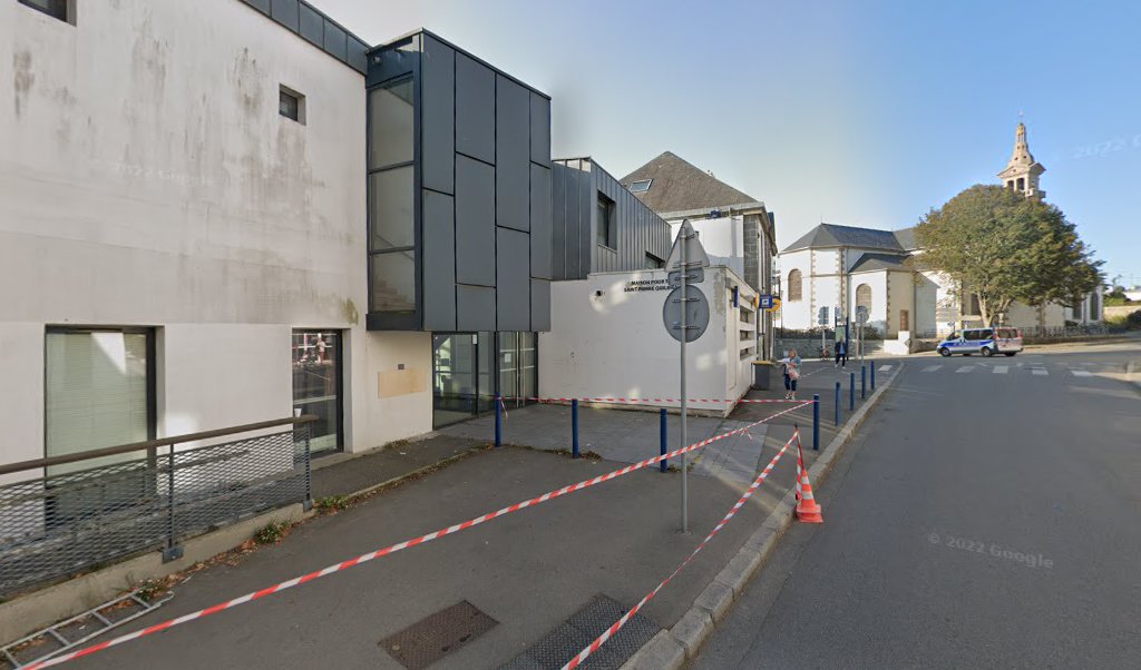 Retrouvez toutes les informations de contacts et horaires d&rsquo;ouverture pour La Poste BREST SAINT PIERRE situé à Brest dans le département Finistère (29). Pour effectuer envoyer vos colis (colissimo, chronopost, suivi colis), une gestion bancaire (banque postal, French Bank), votre [&hellip;]