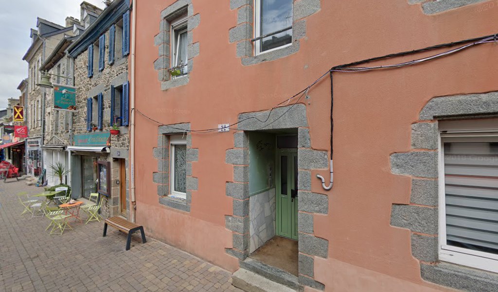 Retrouvez toutes les informations de contacts et horaires d&rsquo;ouverture pour Relais Pickup SAMOVAR ET PAIN D EPICES situé à Binic etables sur mer dans le département Côtes d&rsquo;Armor (22). Pour effectuer envoyer vos colis (colissimo, chronopost, suivi colis), une gestion [&hellip;]