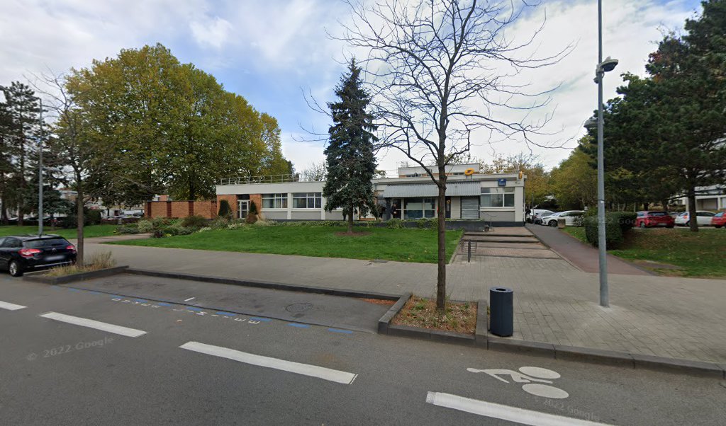 Retrouvez toutes les informations de contacts et horaires d&rsquo;ouverture pour La Poste Espace Clients Pro MONS EN BAROEUL PDC1 situé à Mons en baroeul dans le département Nord (59). Pour effectuer envoyer vos colis (colissimo, chronopost, suivi colis), une gestion [&hellip;]