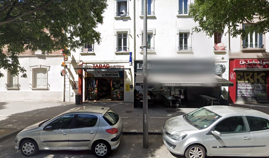 Retrouvez toutes les informations de contacts et horaires d&rsquo;ouverture pour La Poste Relais LYON Buraliste situé à Lyon dans le département Rhône (69). Pour effectuer envoyer vos colis (colissimo, chronopost, suivi colis), une gestion bancaire (banque postal, French Bank), votre [&hellip;]