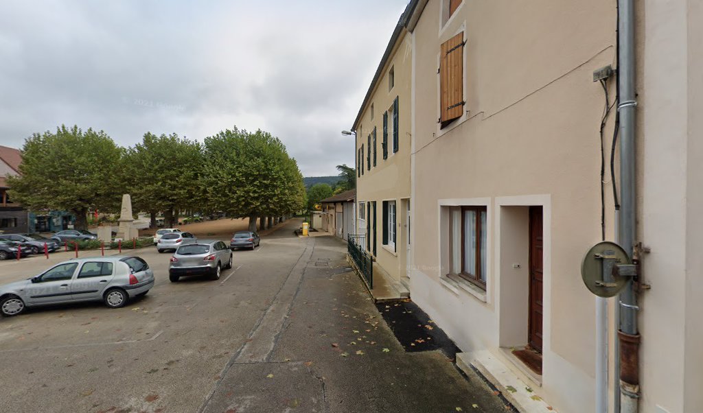 Retrouvez toutes les informations de contacts et horaires d&rsquo;ouverture pour La Poste SALORNAY SUR GUYE situé à Salornay sur guye dans le département Saône-et-Loire (71). Pour effectuer envoyer vos colis (colissimo, chronopost, suivi colis), une gestion bancaire (banque postal, French [&hellip;]