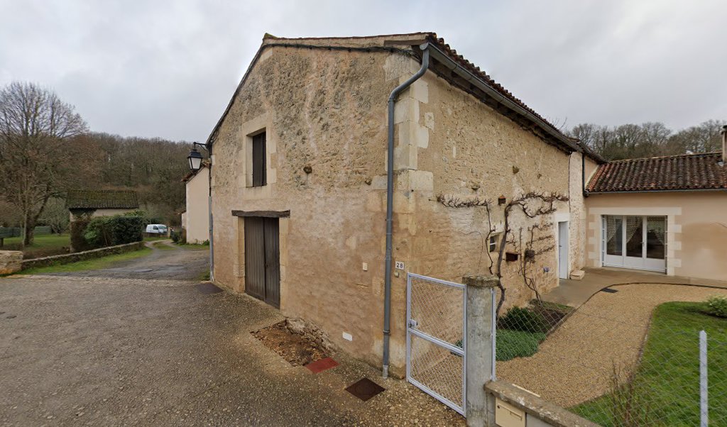 Retrouvez toutes les informations de contacts et horaires d&rsquo;ouverture pour La Poste Agence Communale NOUAILLE MAUPERTUIS situé à Nouaille maupertuis dans le département Vienne (86). Pour effectuer envoyer vos colis (colissimo, chronopost, suivi colis), une gestion bancaire (banque postal, French [&hellip;]
